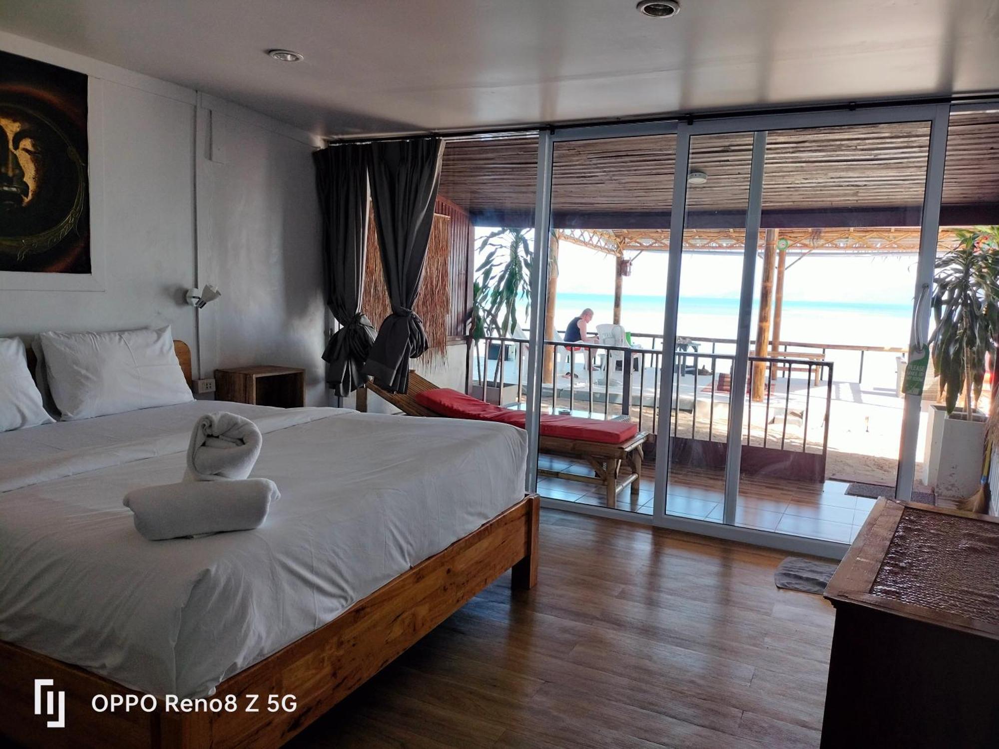 Namthip Homebeach Baan Tai Chambre photo